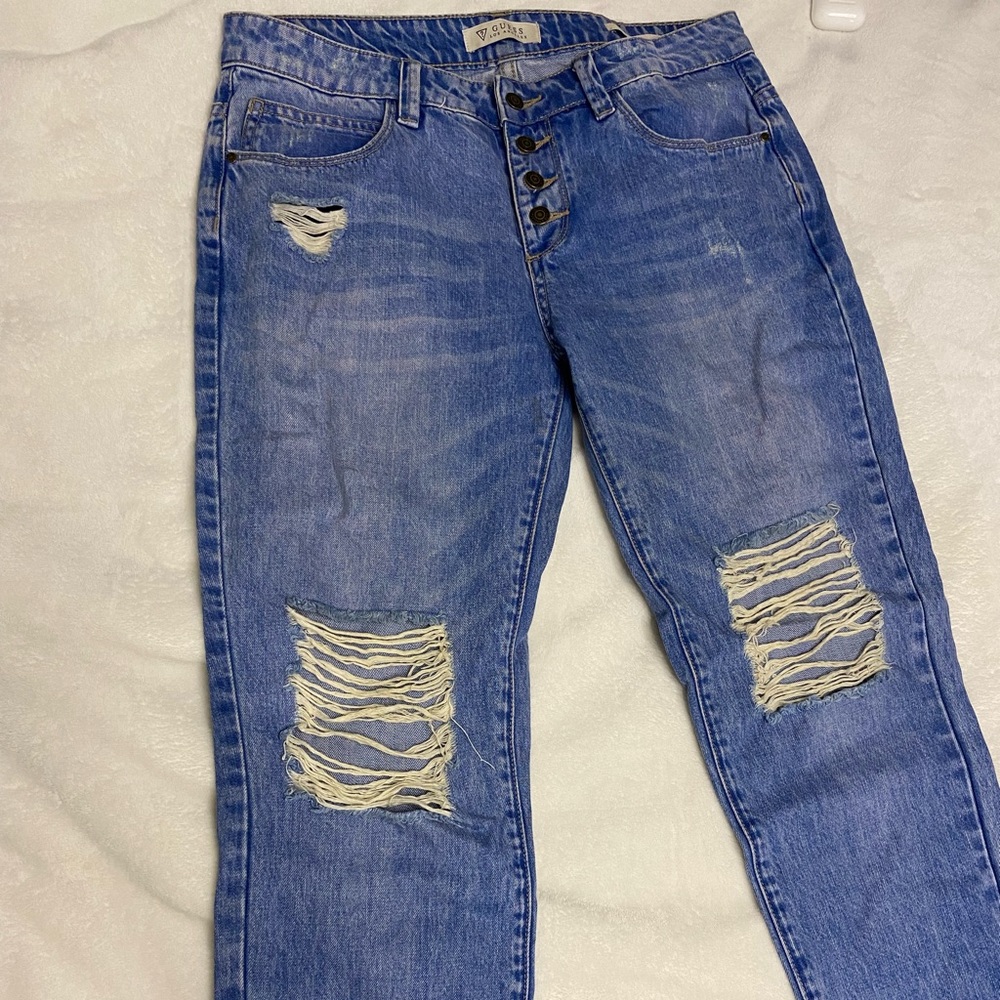 Guess ‘tomboy’ jeans with rips